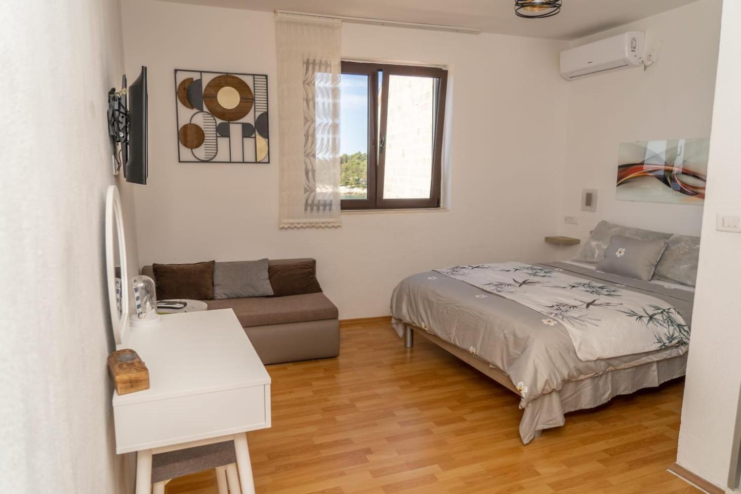 Guest house Caric